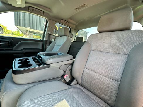 Used 2017 Chevrolet Silverado 1500 Custom w/ LPO, Black Pack image 15