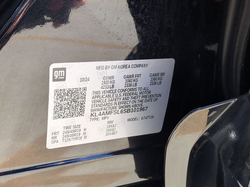 Used 2025 Buick Encore GX Avenir w/ Avenir Technology Package FWD image 24