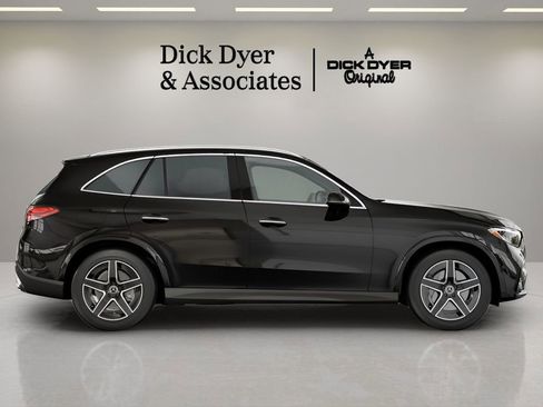 Used 2026 Mercedes-Benz GLC 300 image 5