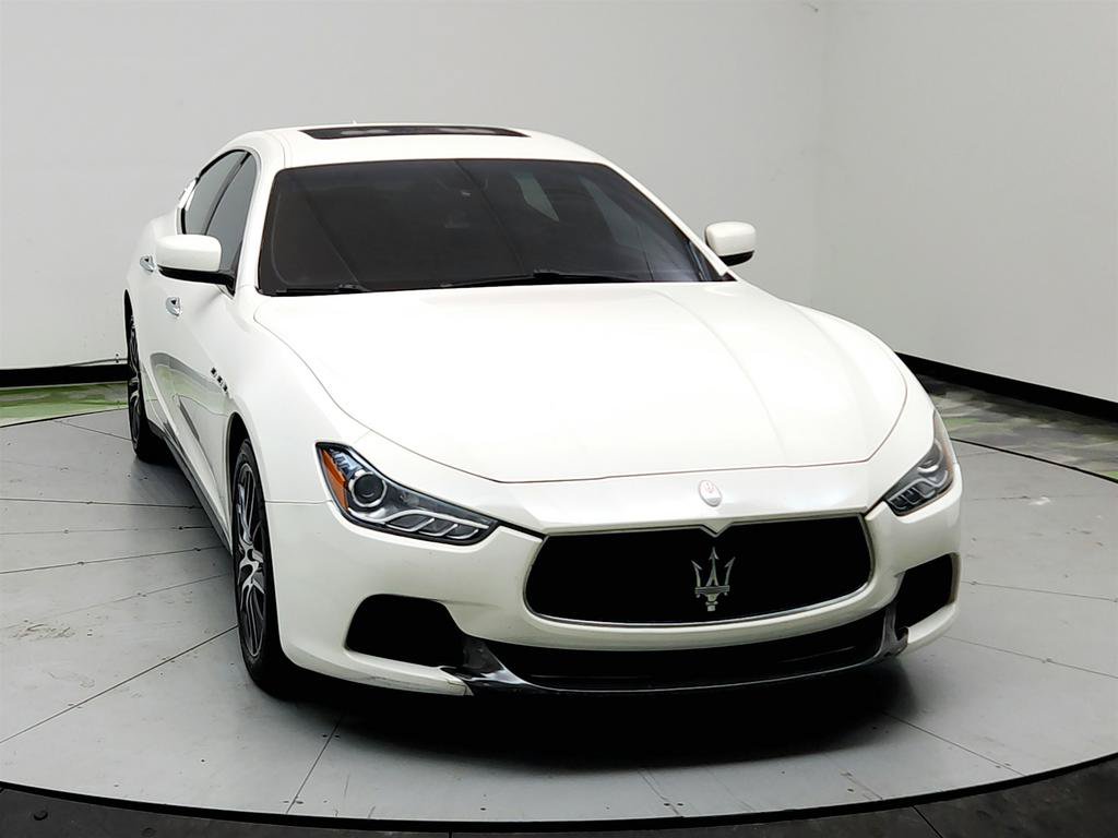 Used 2016 Maserati Ghibli RWD image 2