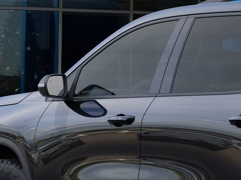 New 2026 Chevrolet Traverse Z71 w/ Enhanced Driving Package image 12