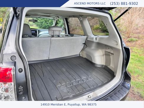Used 2011 Subaru Forester 2.5X Premium image 16