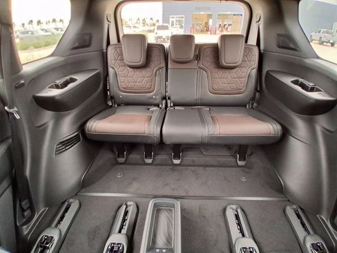 New 2026 Nissan Armada Platinum image 34