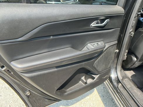 Used 2024 Jeep Grand Cherokee L Laredo image 23