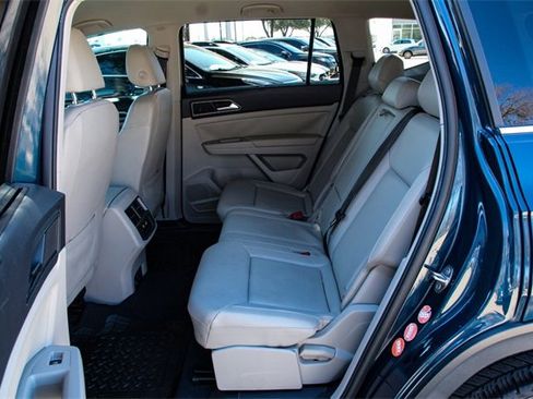 Used 2019 Volkswagen Atlas SE w/ Towing Package image 38