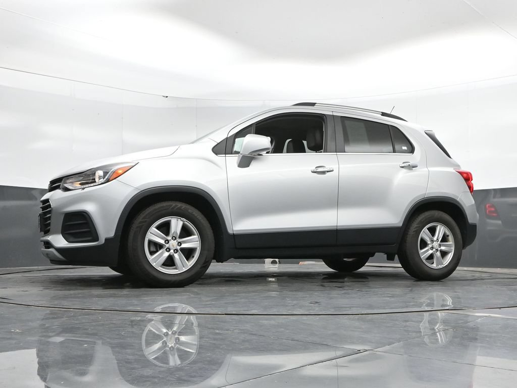 Used 2020 Chevrolet Trax LT w/ LT Convenience Package FWD image 45