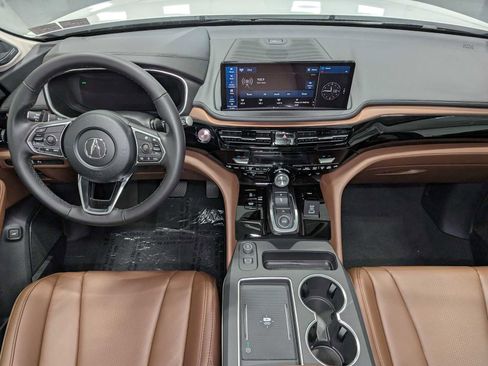 Certified 2025 Acura MDX SH-AWD w/ Technology Package image 16