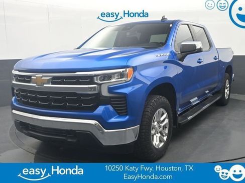 Used 2022 Chevrolet Silverado 1500 LT w/ Protection Package AWD/4WD image 1