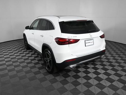 Used 2026 Mercedes-Benz GLA 250 image 4