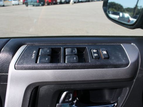 Used 2018 Toyota 4Runner SR5 image 15