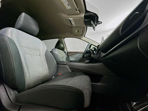 Used 2021 Nissan Rogue S FWD image 25