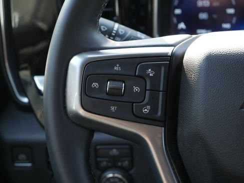 Used 2023 Chevrolet Silverado 1500 LT AWD/4WD image 12