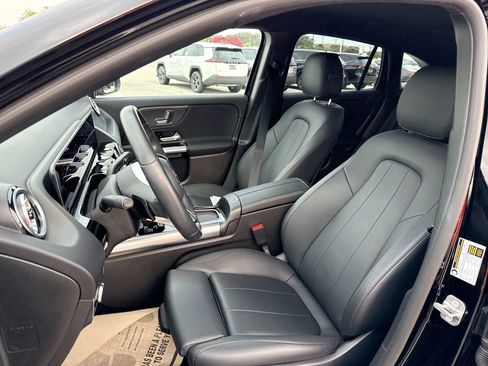 Used 2025 Mercedes-Benz GLA 250 image 13