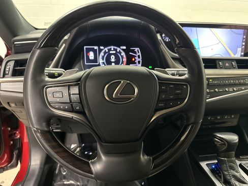 Used 2020 Lexus ES 350 w/ Accessory Package FWD image 18