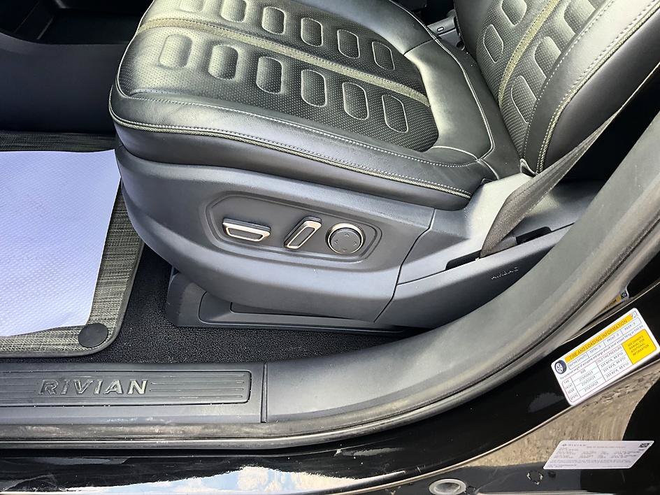 Used 2022 Rivian R1T Adventure AWD/4WD image 18