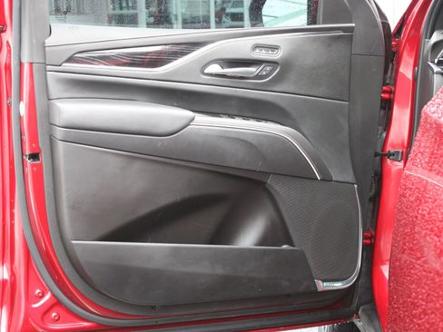 Used 2022 Cadillac Escalade ESV Sport w/ Touring Package image 12