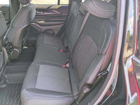 New 2025 Jeep Grand Cherokee Laredo X w/ Trailer Tow Package image 24