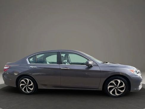 Used 2017 Honda Accord EX-L image 4
