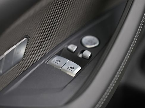 New 2027 BMW M4 Coupe w/ M Carbon Exterior Package RWD image 17