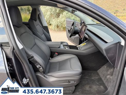Used 2026 Tesla Model Y AWD image 37