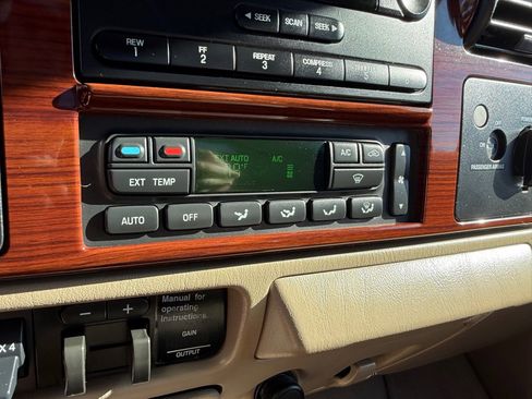 Used 2006 Ford F250 4x4 SuperCab Super Duty image 19