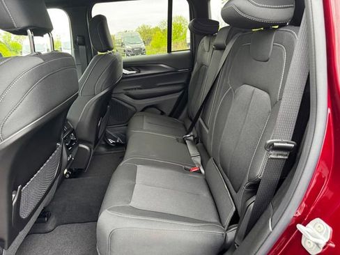 New 2026 Jeep Grand Cherokee Laredo X AWD/4WD image 20