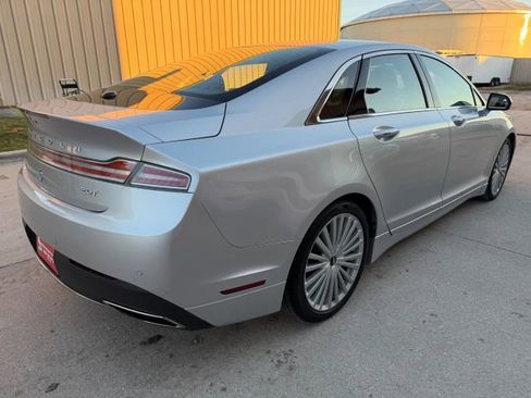 Used 2017 Lincoln MKZ Reserve image 5