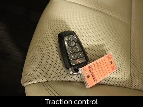 Used 2022 Lincoln Corsair AWD w/ Equipment Group 101A image 34