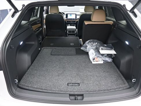 New 2026 Volkswagen Atlas Cross Sport SE image 25