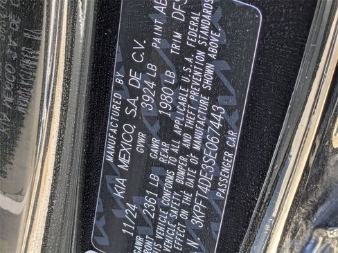 Used 2025 Kia K4 LXS image 29