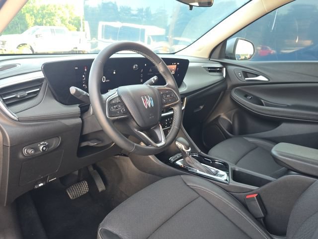 Used 2025 Buick Encore GX Preferred w/ Comfort Package FWD image 22