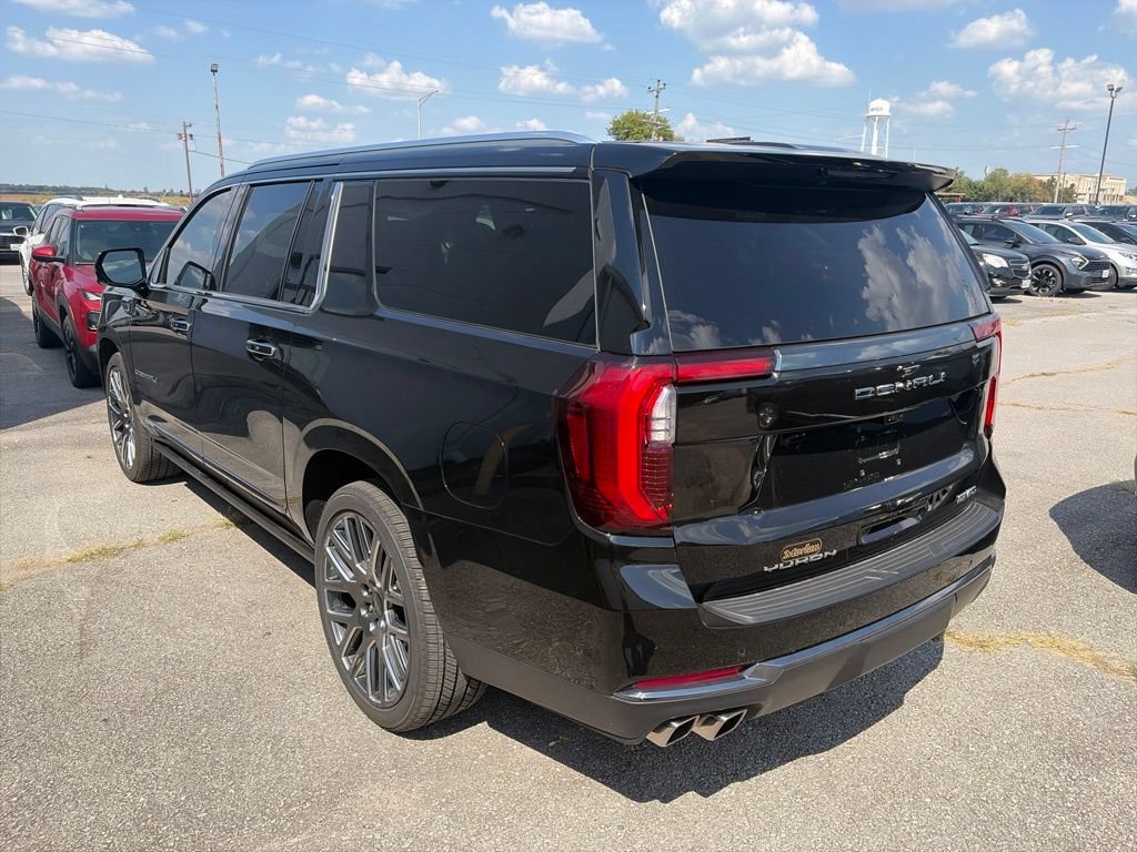 Used 2025 GMC Yukon XL Denali Ultimate w/ LPO, Floor Liner Package AWD/4WD image 4