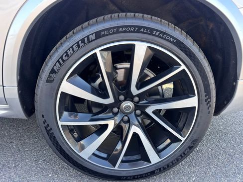 Used 2019 Volvo XC90 T6 Momentum w/ Advanced Package AWD/4WD image 6