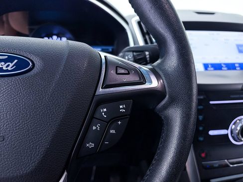Used 2019 Ford Edge Titanium FWD image 31