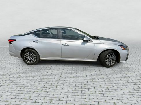 Certified 2023 Nissan Altima 2.5 SV AWD/4WD image 9