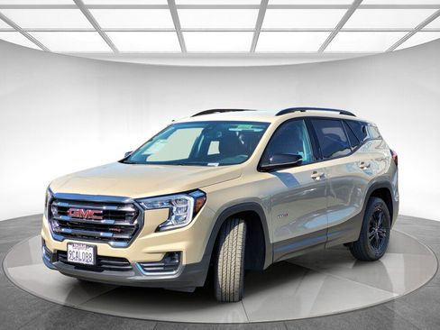 Used 2022 GMC Terrain AT4 w/ Infotainment Package II image 9