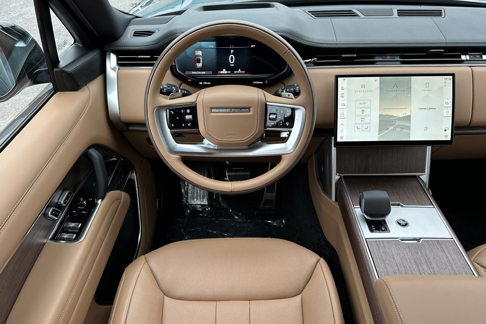 New 2026 Land Rover Range Rover Long Wheelbase SE AWD/4WD image 14