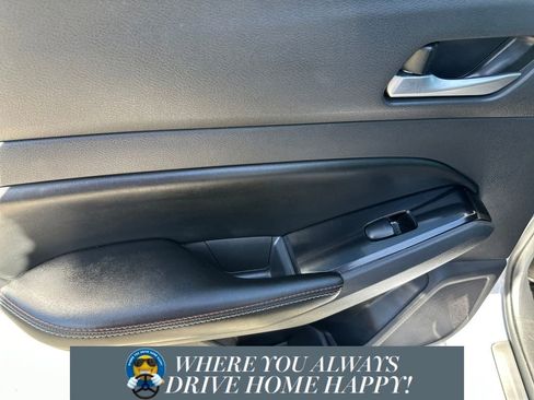 Used 2025 Nissan Altima 2.5 SR w/ SR Premium Package image 28