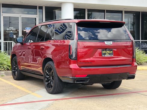 Used 2023 Cadillac Escalade Sport Platinum w/ LPO, ONYX Package AWD/4WD image 4