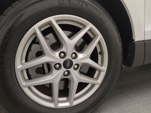 Used 2024 Ford Edge SEL image 31