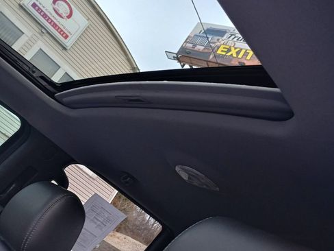 Used 2013 Ford F150 Lariat w/ Luxury Equipment Group image 16