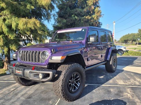 Used 2026 Jeep Wrangler Unlimited Rubicon AWD/4WD image 2
