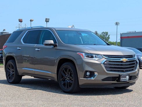Used 2020 Chevrolet Traverse Premier AWD/4WD image 5