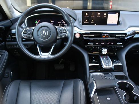 Used 2023 Acura MDX FWD w/ Technology Package image 8