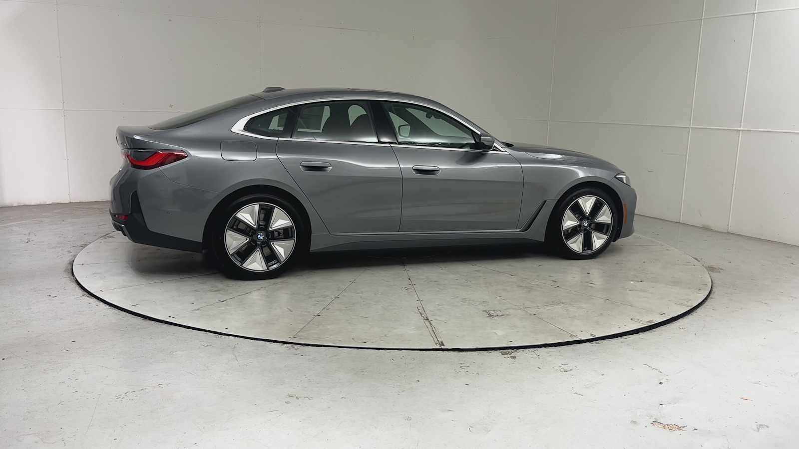 New 2026 BMW i4 xDrive40i w/ Premium Package AWD/4WD image 9