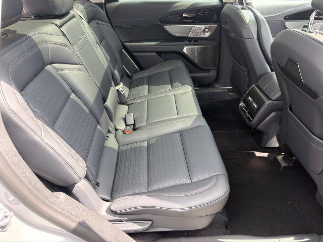 New 2026 Lincoln Nautilus Reserve AWD/4WD image 16