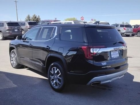 Used 2023 GMC Acadia SLT image 8