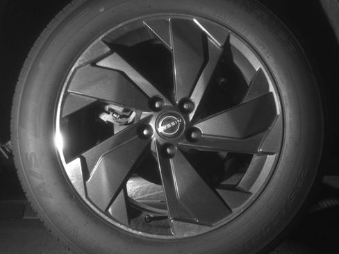 Used 2025 Nissan Rogue SV AWD/4WD image 18