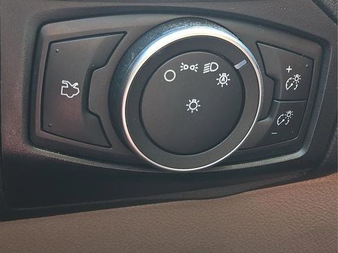 Used 2017 Ford Focus SE FWD image 26