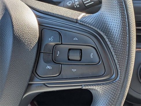 Used 2025 Buick Envista Preferred image 20